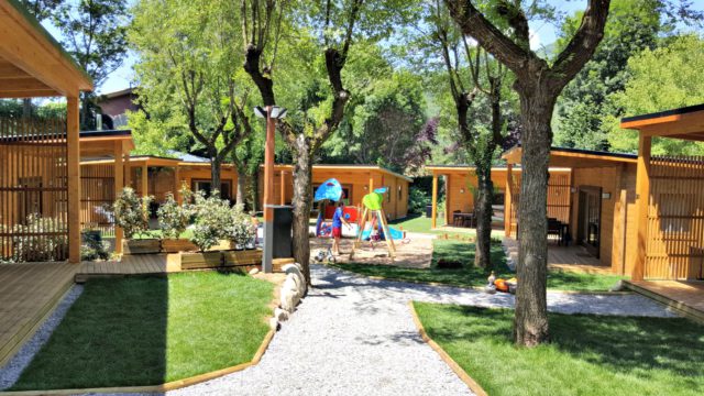 1. Nova-zona-familiar-Bungalows-Family-Premium-al-Camping-els-Roures CampingsCat_Camping Els Roures