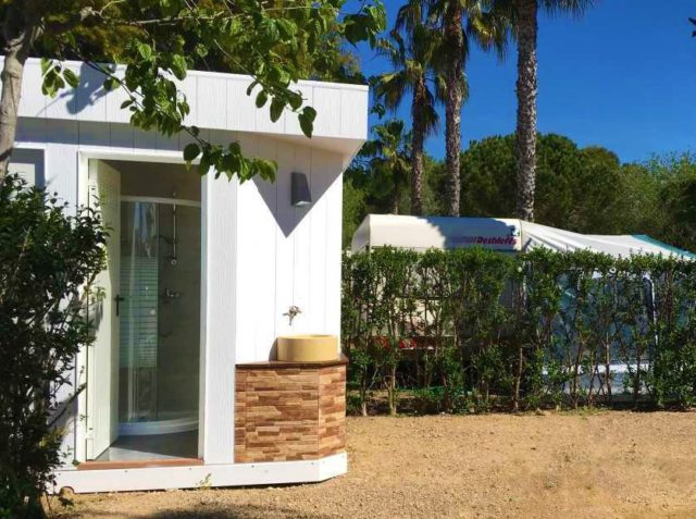 baño privado camping Tamarit
